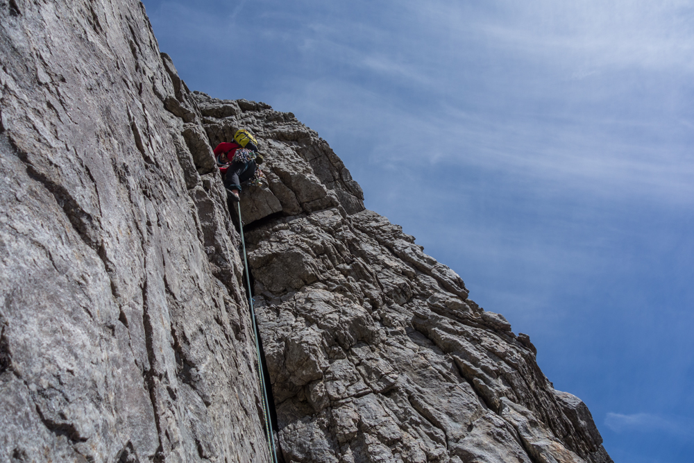 Classy moves up and over the first roof which in the end proved the crux of the route